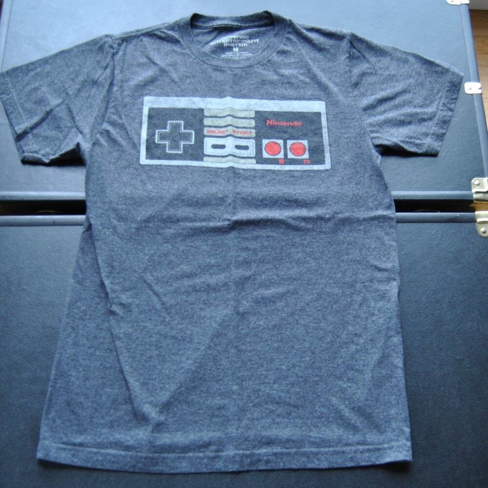 Nintendo Entertainment System (NES) Medium Gray Short Sleeve Shirt